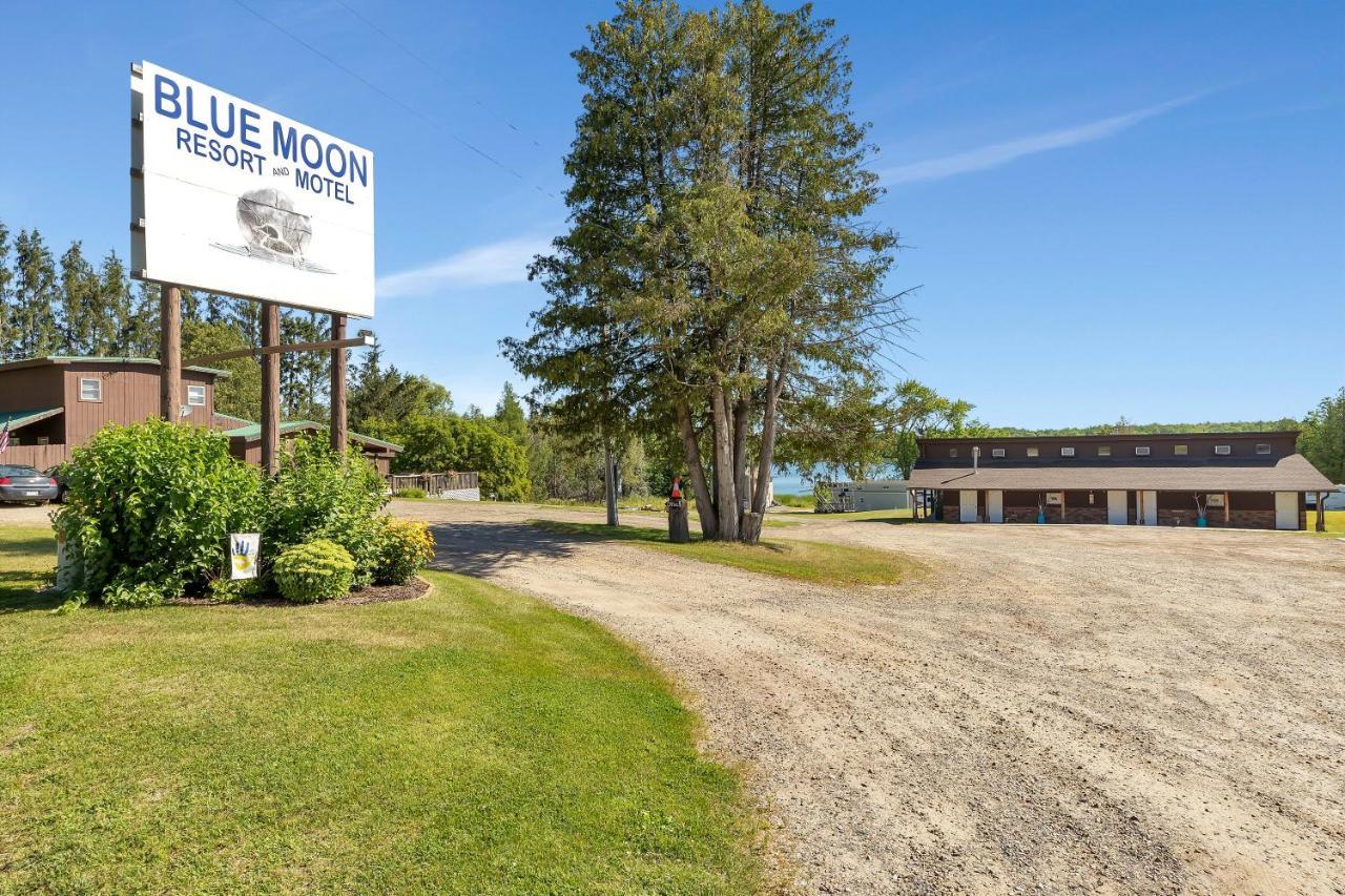 Blue Moon Resort & Motel Hill City 외부 사진