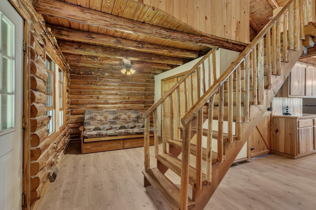 Blue Moon Resort & Motel Hill City 외부 사진